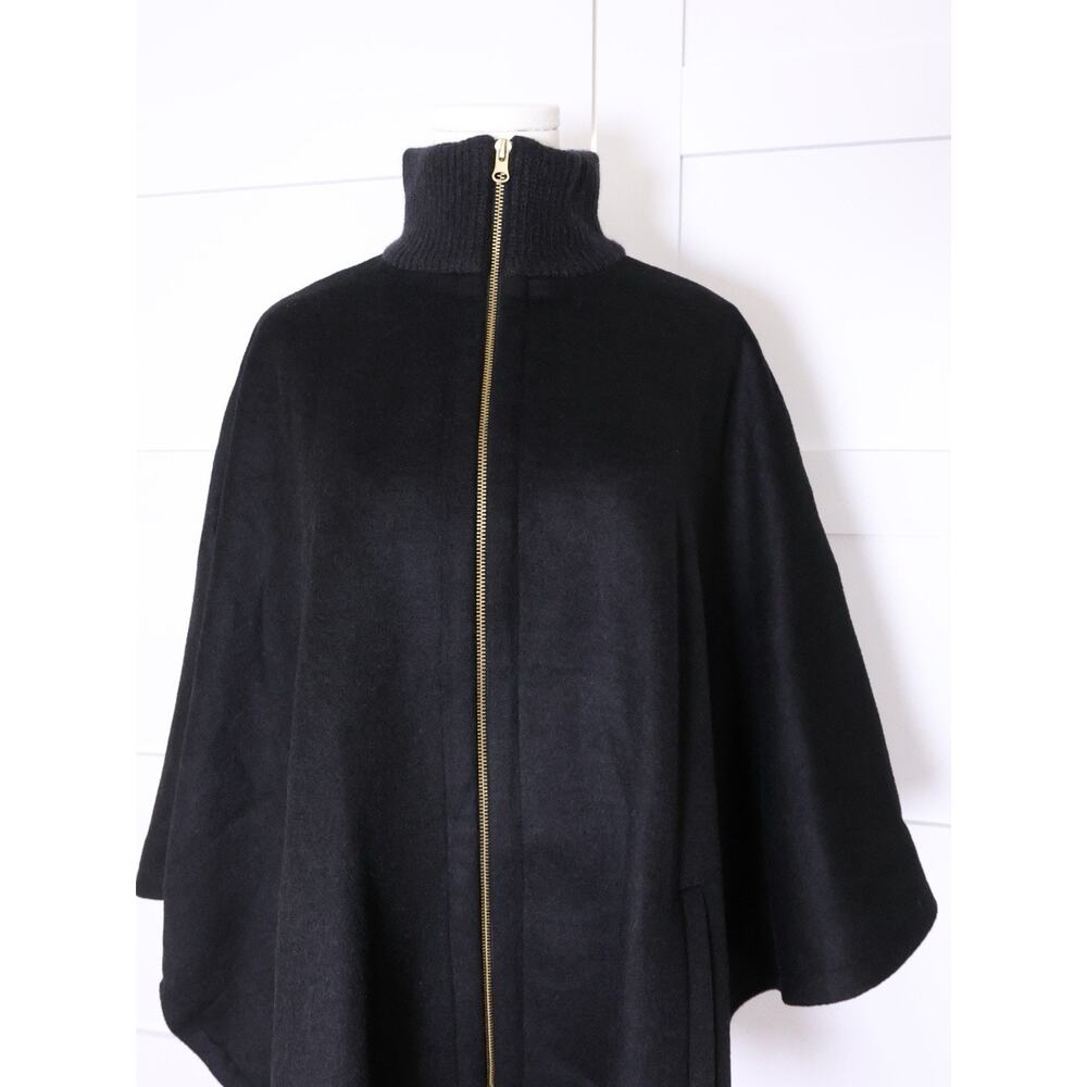 TUCKERNUCK Black Full Zip Huntington Poncho OS - Picture 5 of 16